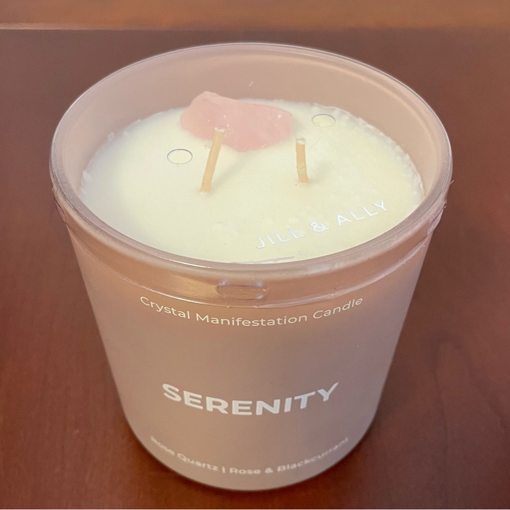 JILL & ALLY SERENITY ROSE QUARTZ CRYSTAL MANIFESTATION CANDLE Blackcurrant Soy